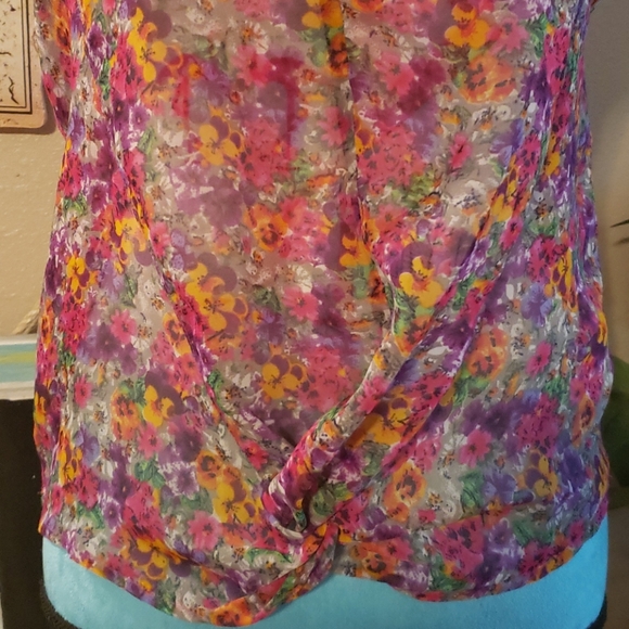 Icono Floral Tank Top Size Medium - Picture 2 of 5